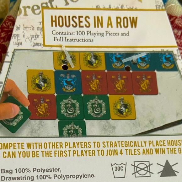 NWT! Harry Potter Houses Table Game - Picture 6 of 9